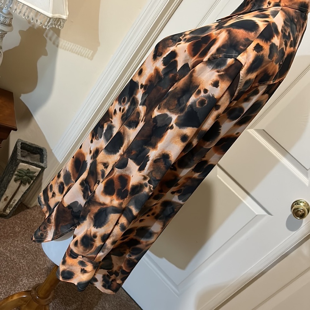 Wilfred Free Aritzia Button Down. Small. Like New - image 5